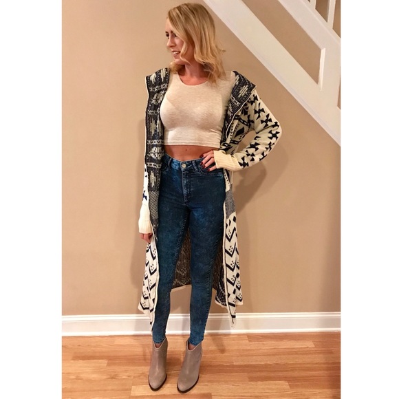 Sweaters - Long ivory tribal print duster cardigan